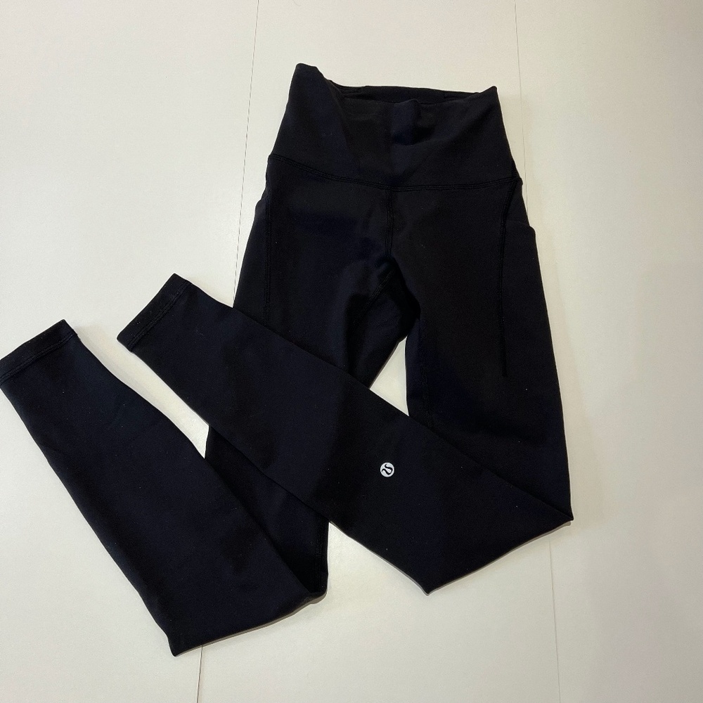 Lululemon Wunder Train HR Tight 28", Pockets, Black, Size 2